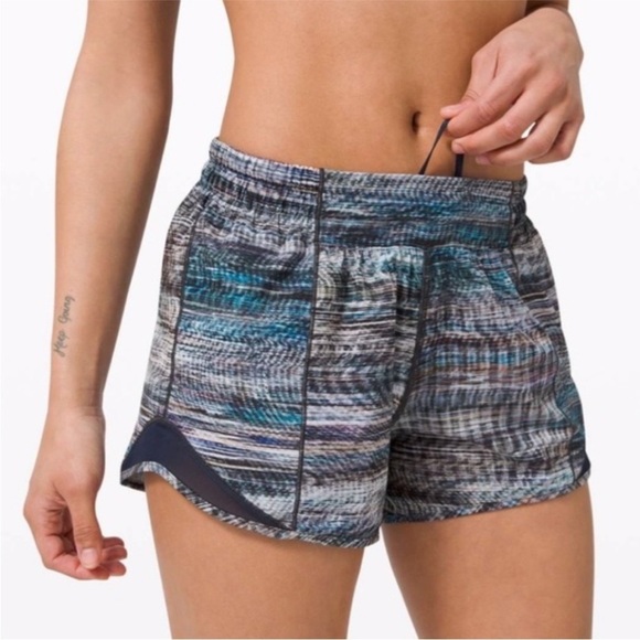 Lululemon Hotty Hot 4” Shorts Digital Oasis Grey Multi / True Navy 4